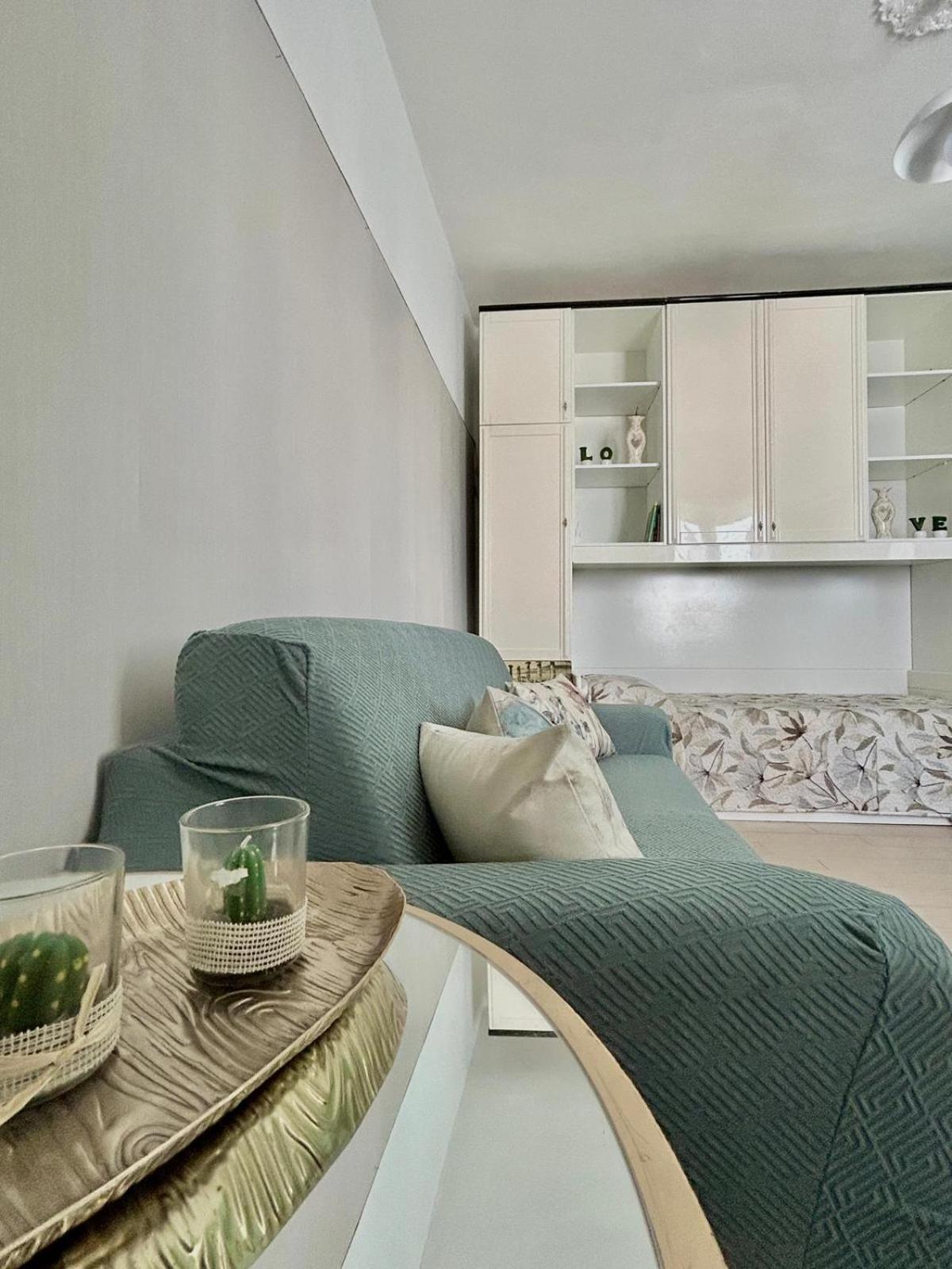 La Finestrella Apartment Giardina Gallotti Bagian luar foto