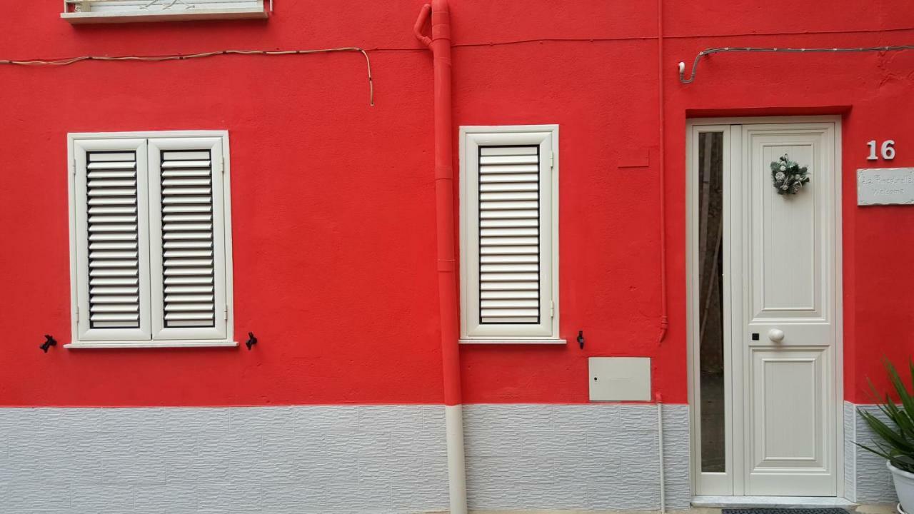 La Finestrella Apartment Giardina Gallotti Bagian luar foto
